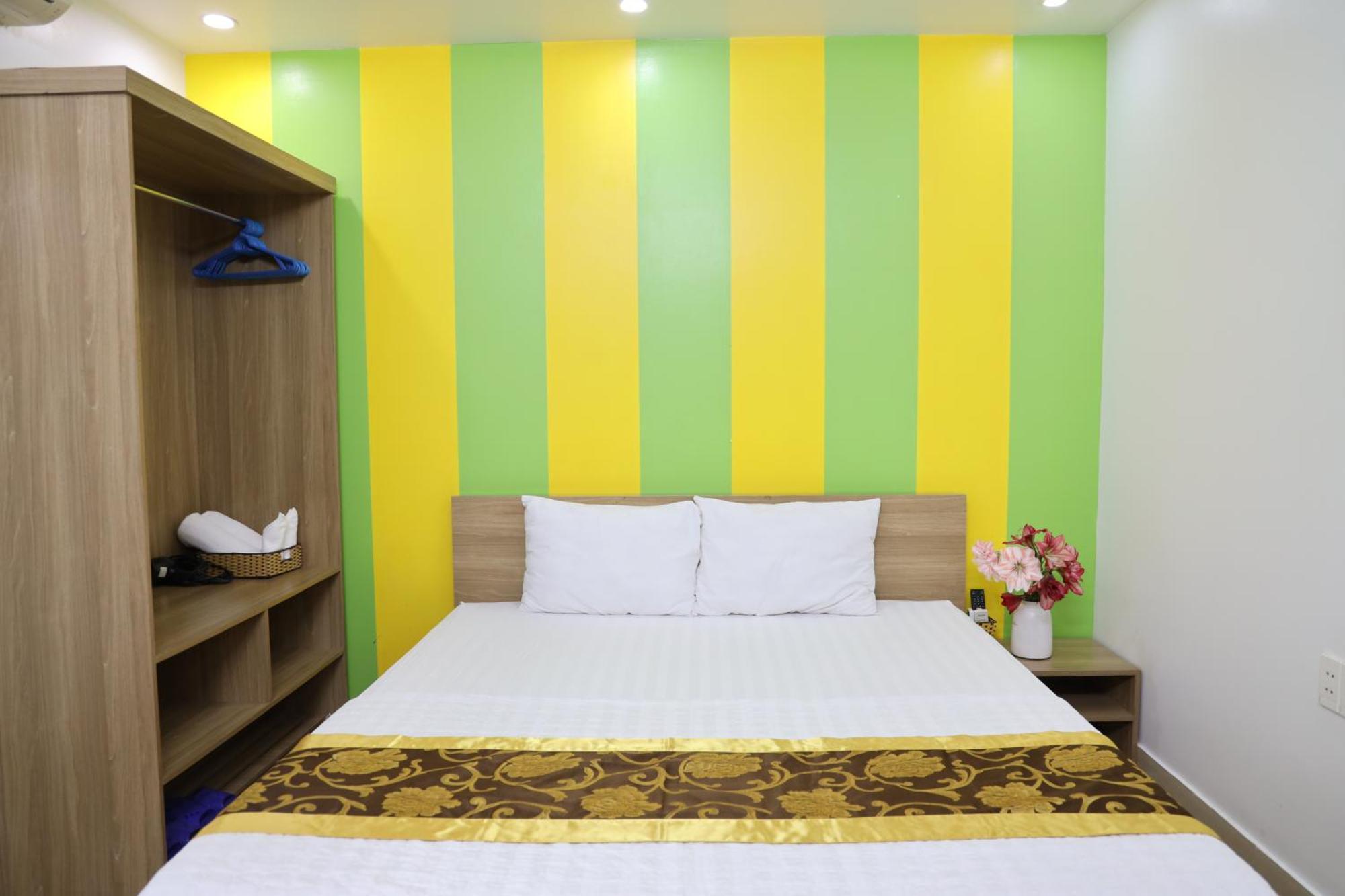 Hung Vuong Hotel Ha Long Exterior foto